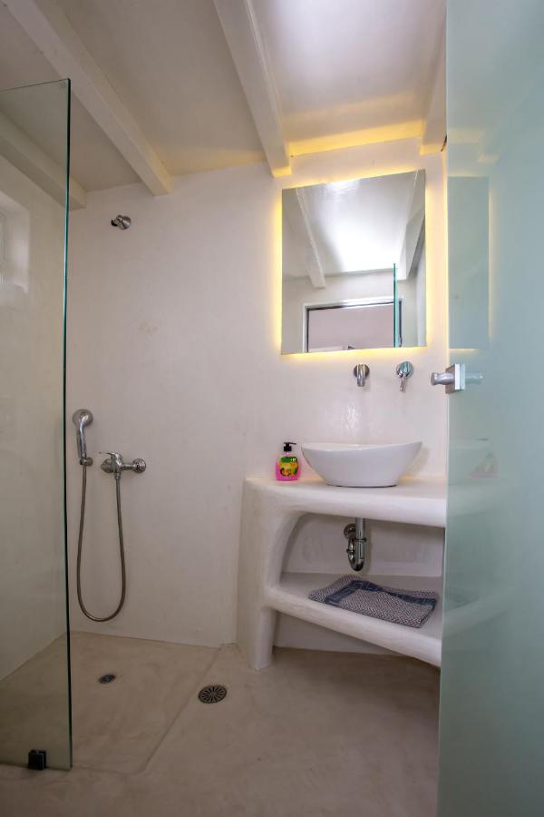 Margaret'S Houses In Tinos Town Екстер'єр фото